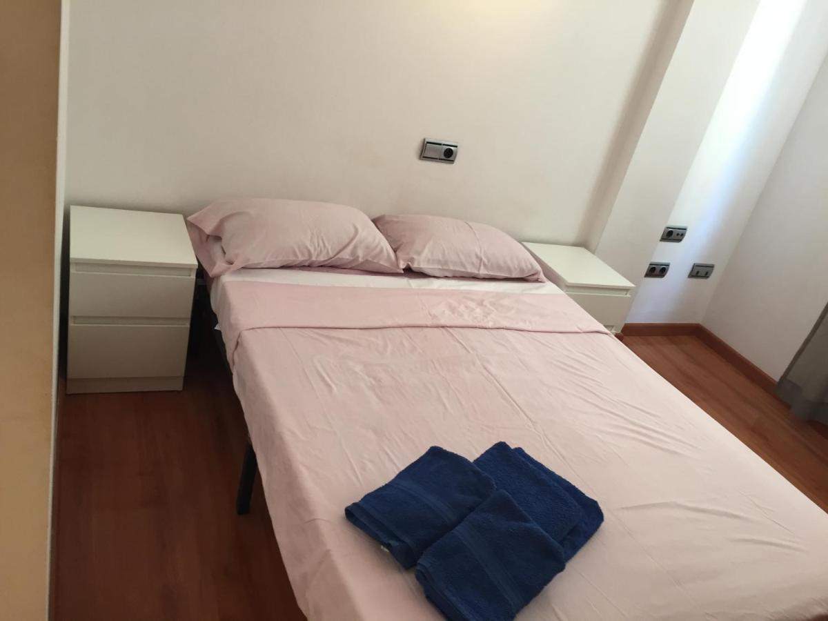 Apartemen 100 m² dengan 3 kamar tidur dan 2 kamar mandi pribadi di Parque de l'Aiguera Benidorm Bagian luar foto