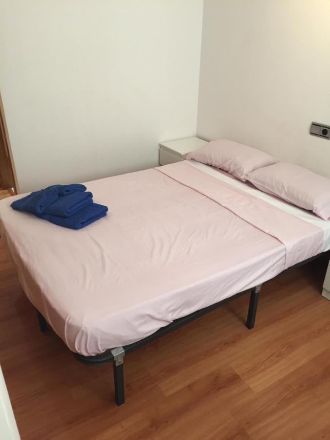 Apartemen 100 m² dengan 3 kamar tidur dan 2 kamar mandi pribadi di Parque de l'Aiguera Benidorm Bagian luar foto